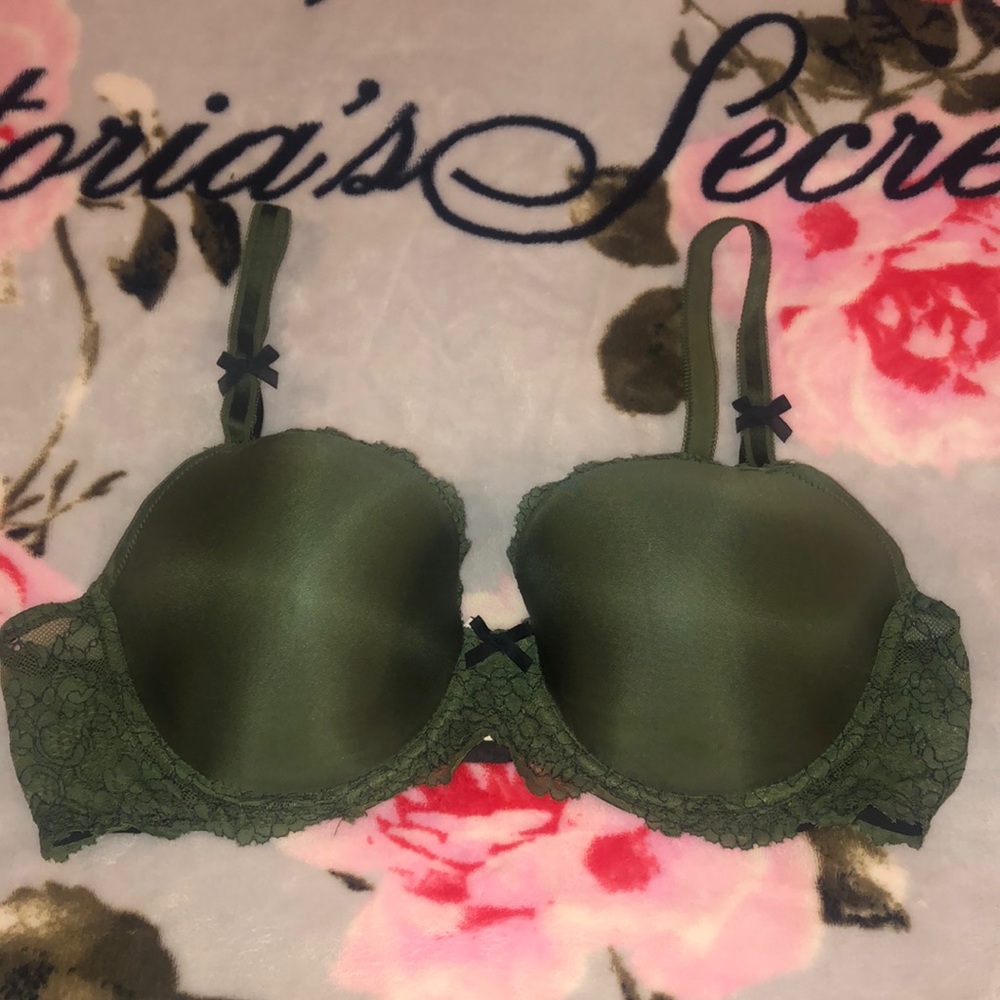NWOT Dream Angels Lined Demi Bra!!!